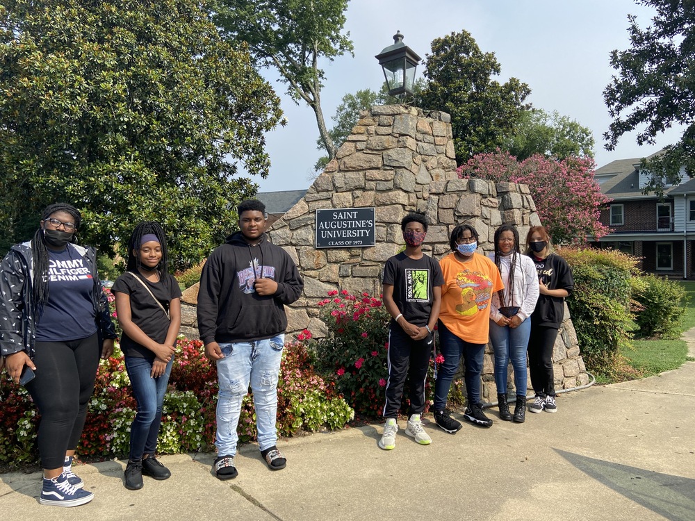 Scholar on college tour